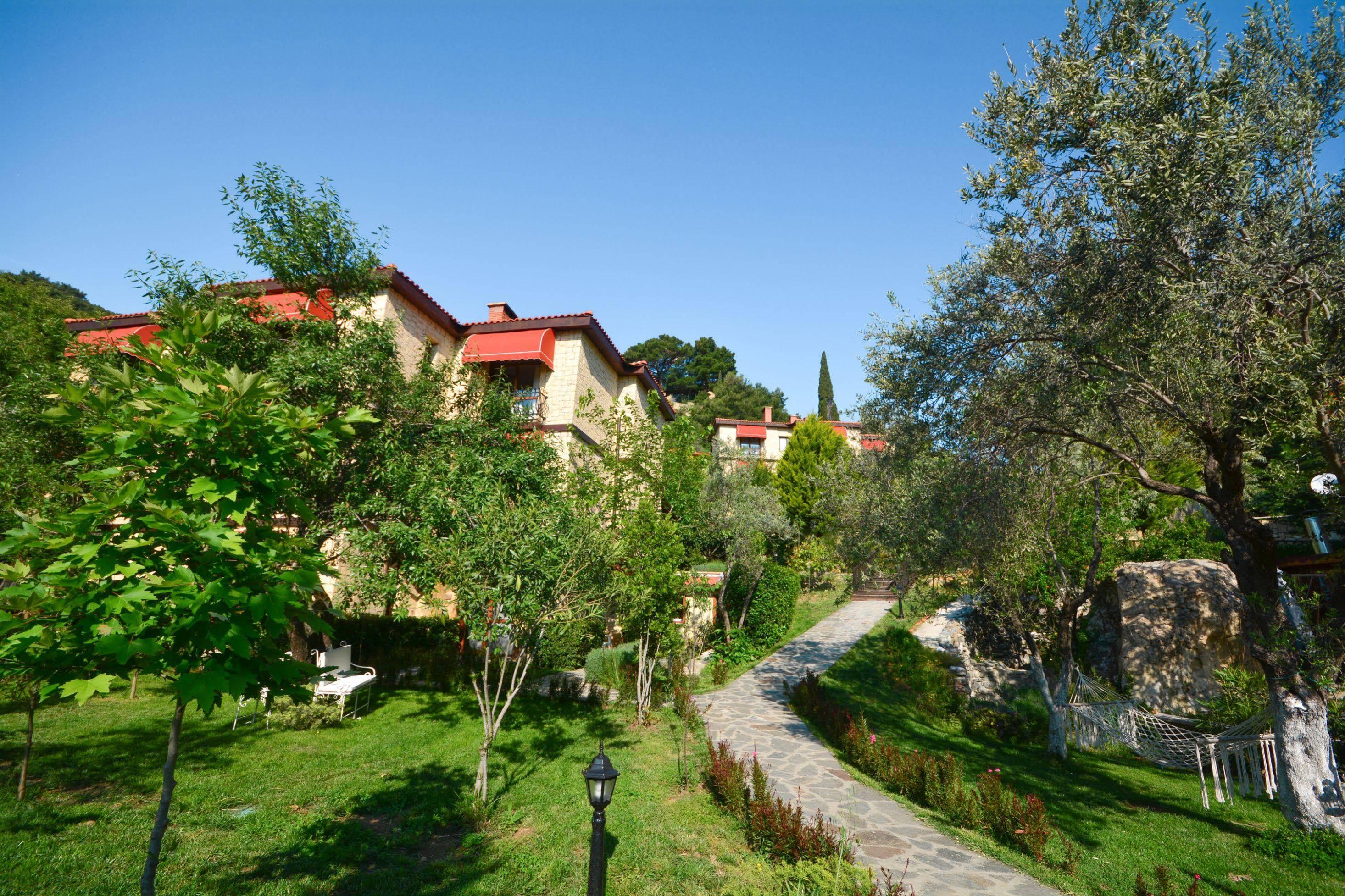 Reis Inn Hotel Kazdaglari Kucukkuyu Exterior photo